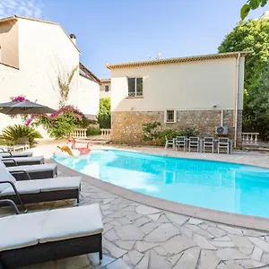 https://cannes-villa-simone.fr-provencehotel.com